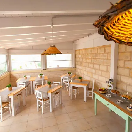 Terra D'otranto فندق مبيت وإفطار أودجانو لا كييزا