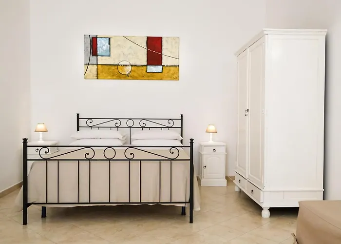 Terra D'otranto לינה וארוחת בוקר אוג'אנו לה קייזה